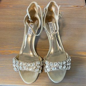 Gorgeous Badgley Mischka gold rhinestone heels size 8